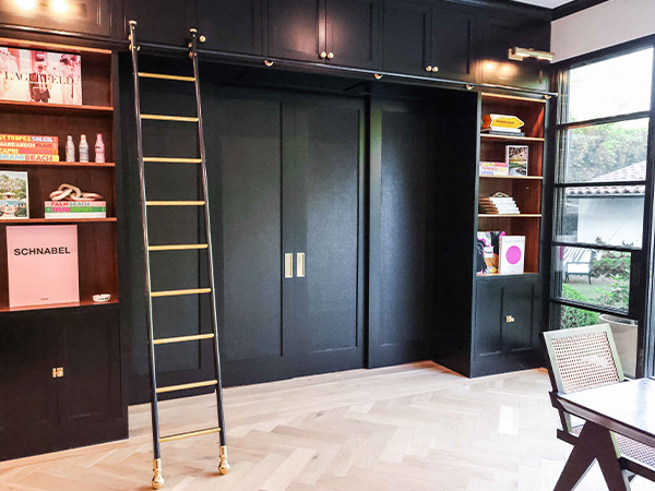 Made-to-Measure Kitchen Rolling Ladder